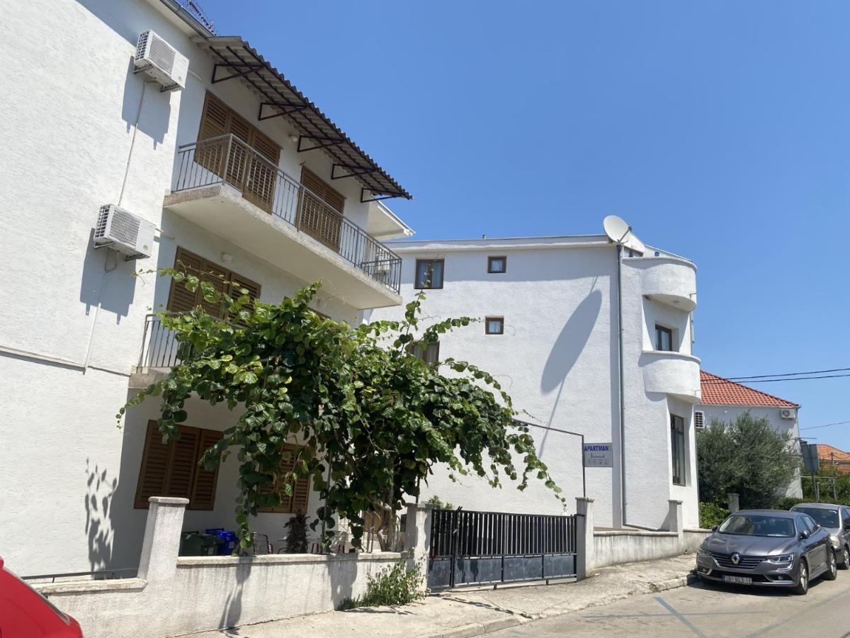 Apartments Gabrijela Biograd Na Moru Buitenkant foto